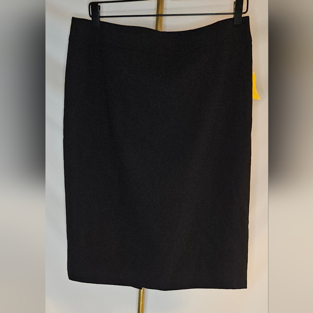 Armani Collezioni Classic Black Virgin Wool Blend Pencil Skirt